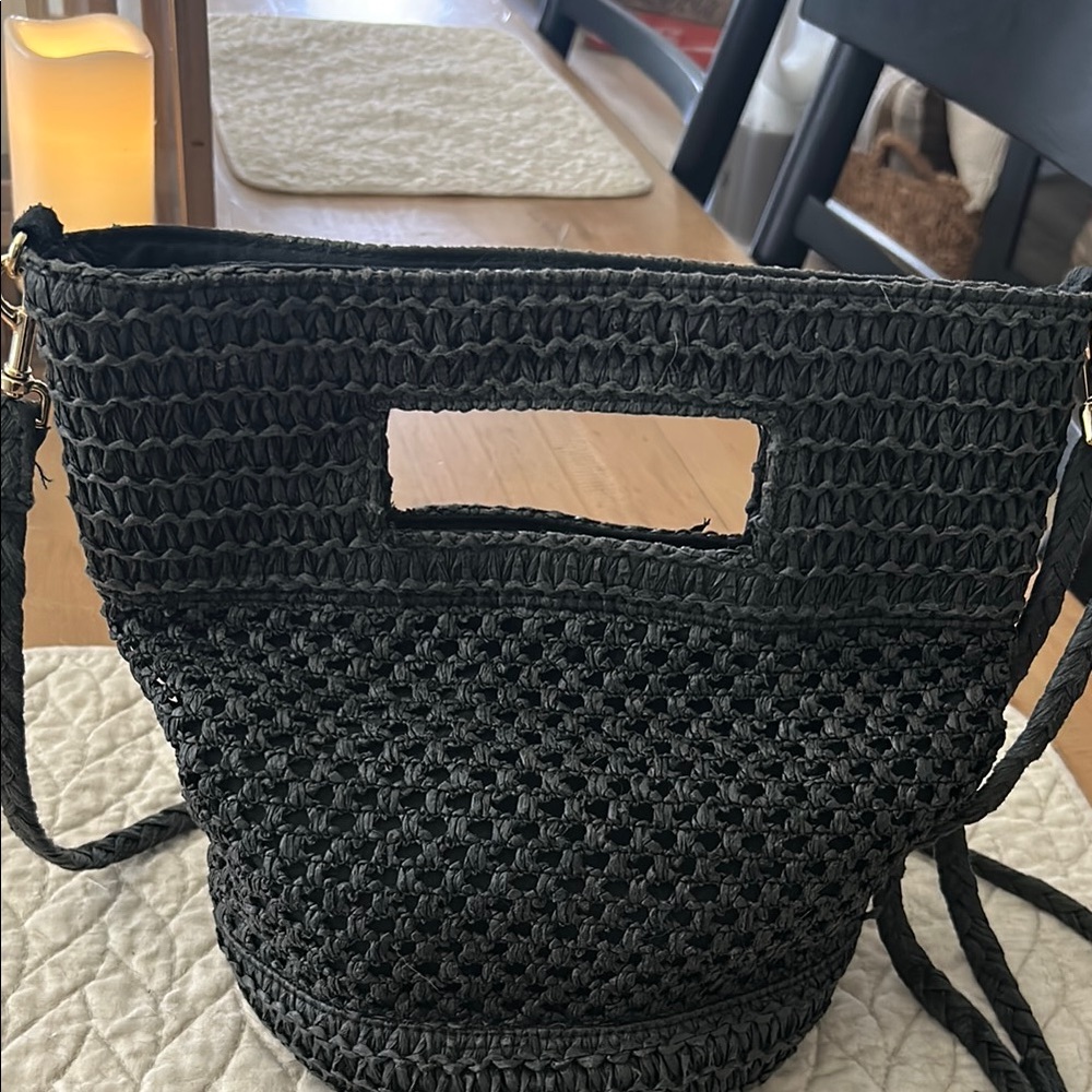 Universal Thread Black Shoulder Bag with Woven Texture-